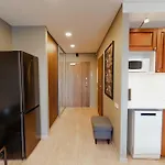 New Modern Studio Apartment Next To The City Centre